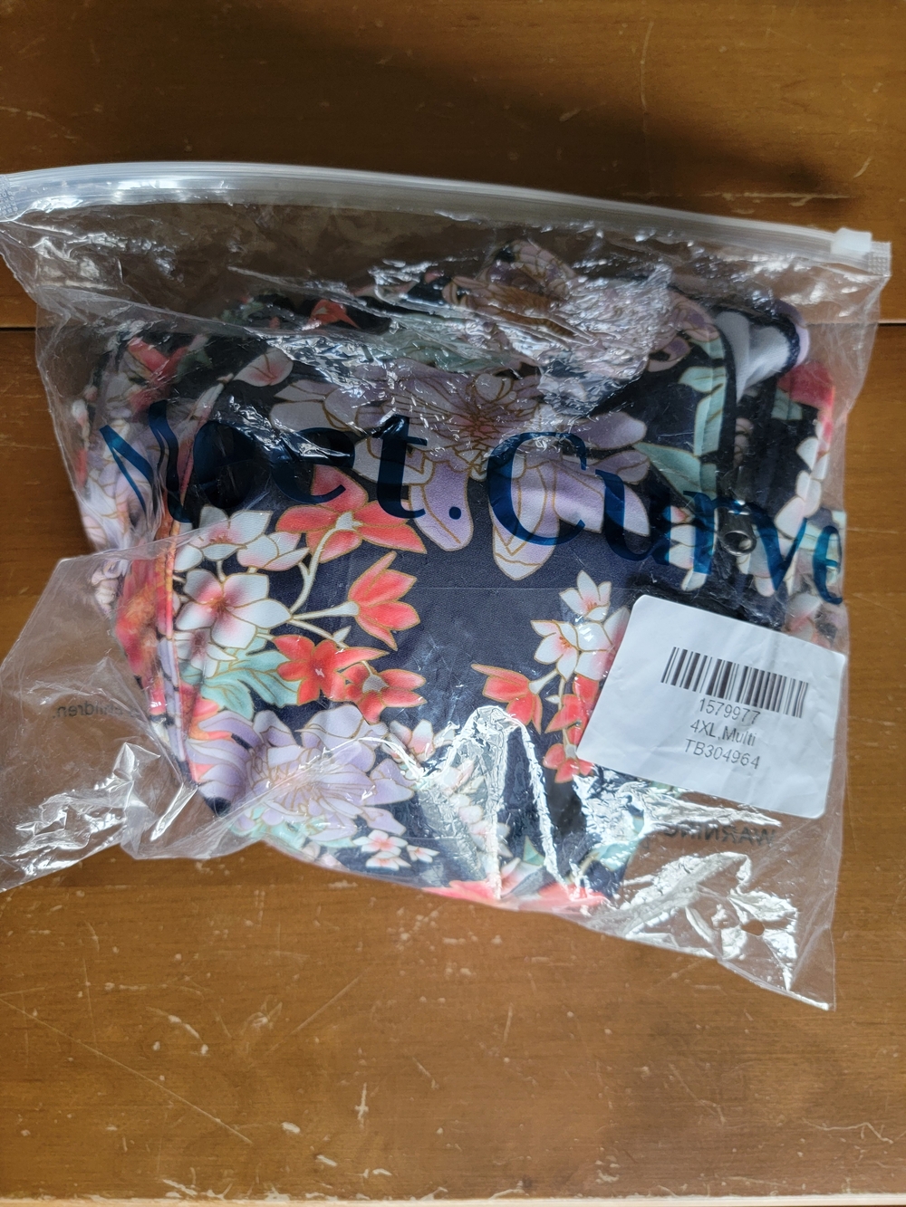 Floral One-Piece Zip Front Swimsuit - Navy with Floral Pattern Size 4X NWT - Picture 11 of 11